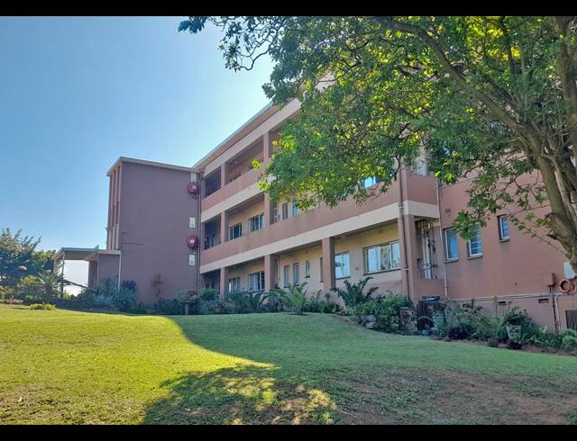 2 BEDROOM FLAT FOR SALE IN BLUFF